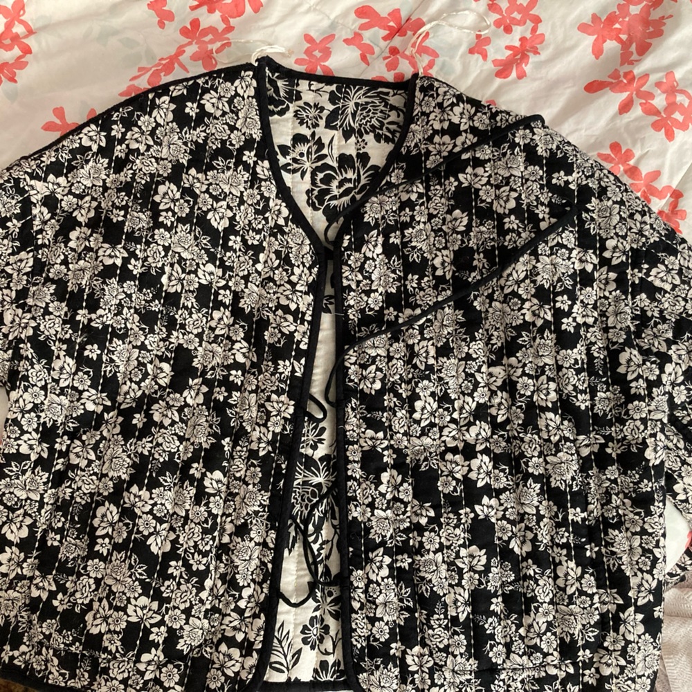 Zara sz M quilted reversible jacket